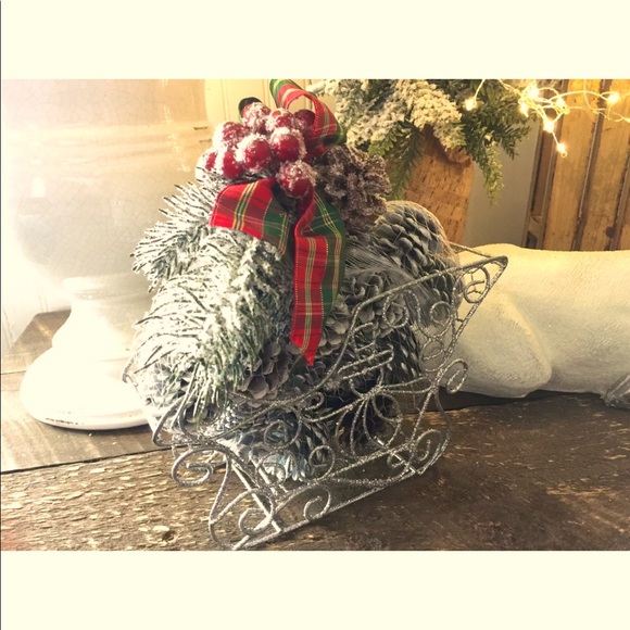 GLITTERED CHRISTMAS SLEIGH FILLED WITH PINECONES & BERRIES HOLIDAY DECOR - Picture 2 of 5